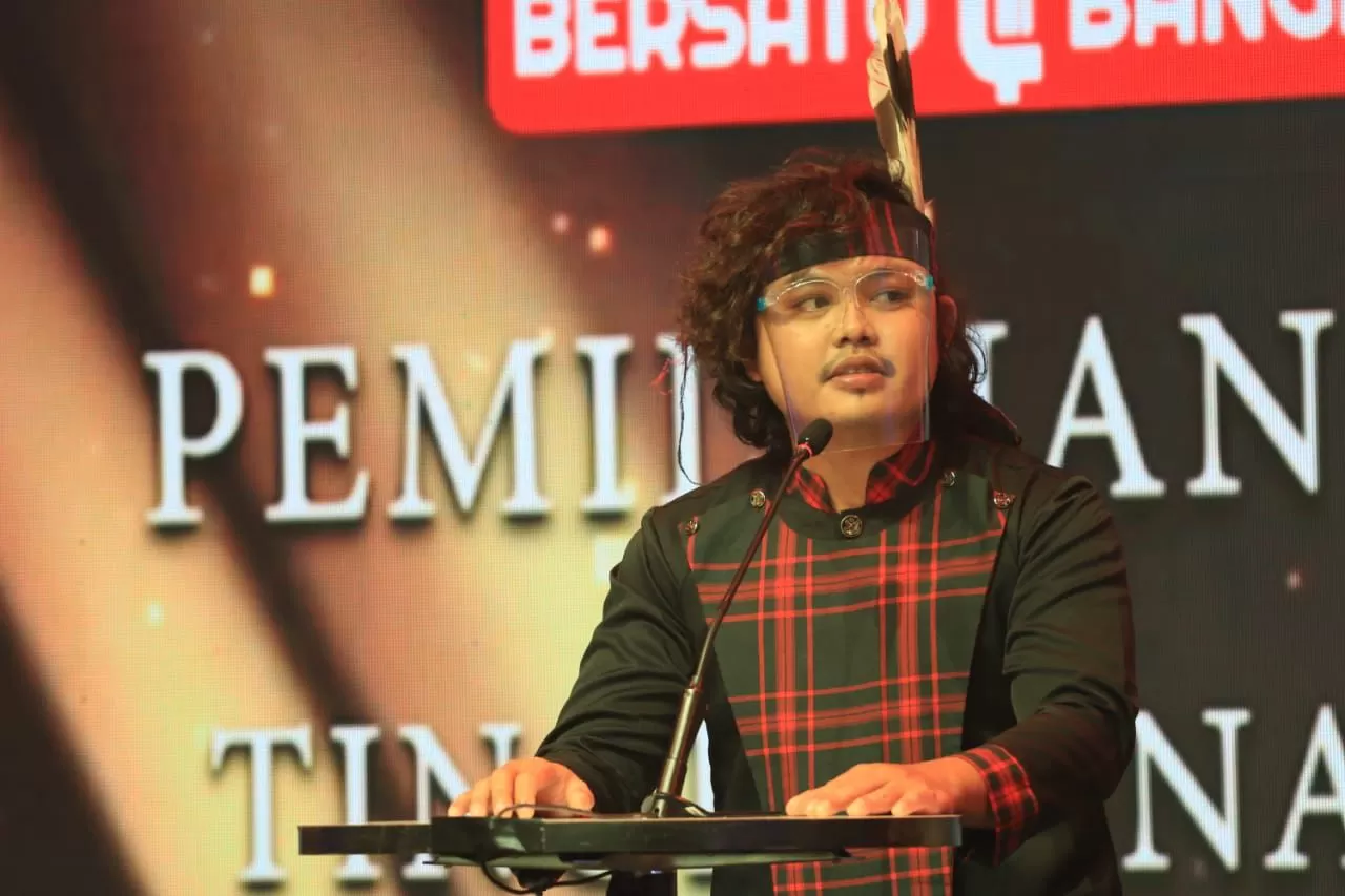  Rahmad Azazi Rhomantoro