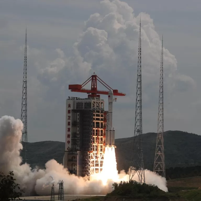 Ilustrasi satelit internet China