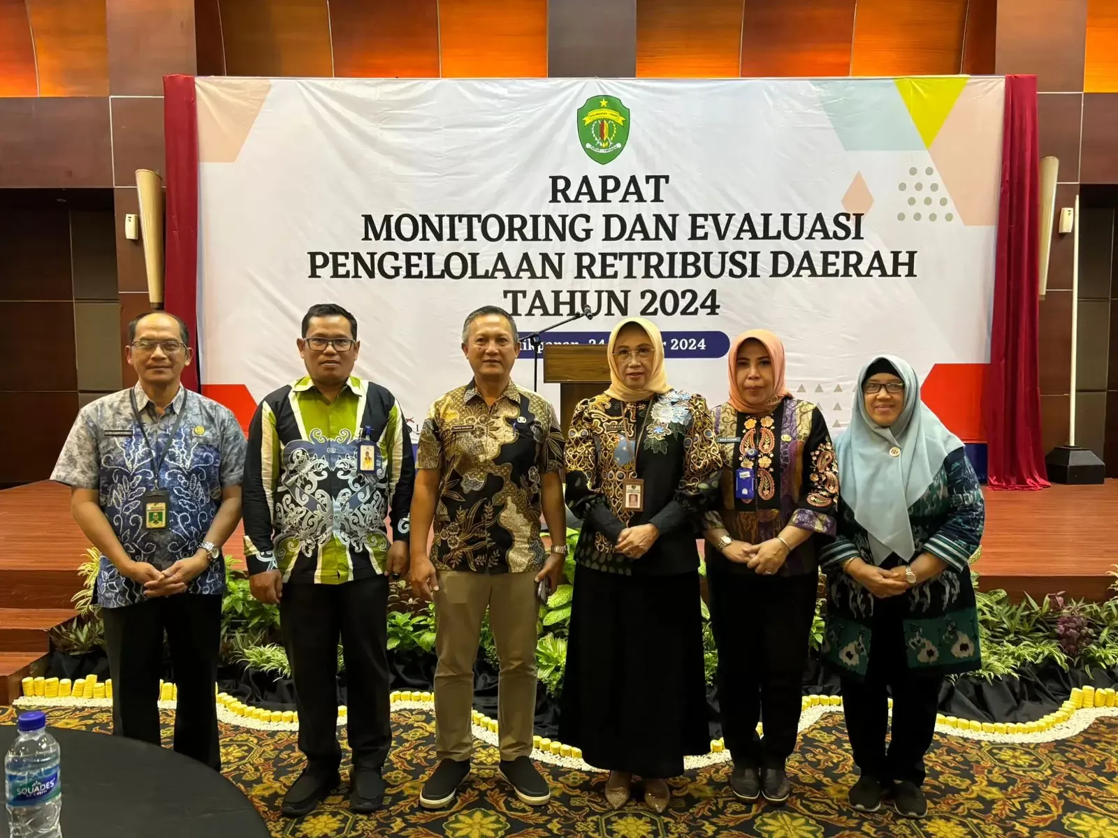 SINKRONISASI: Untuk menyinkronkan dan memastikan akurasi data sebagai bahan laporan, Bapenda Kaltim menggelar Rapat Monev di Hotel Bluesky Balikpapan, pada Kamis (24/10).