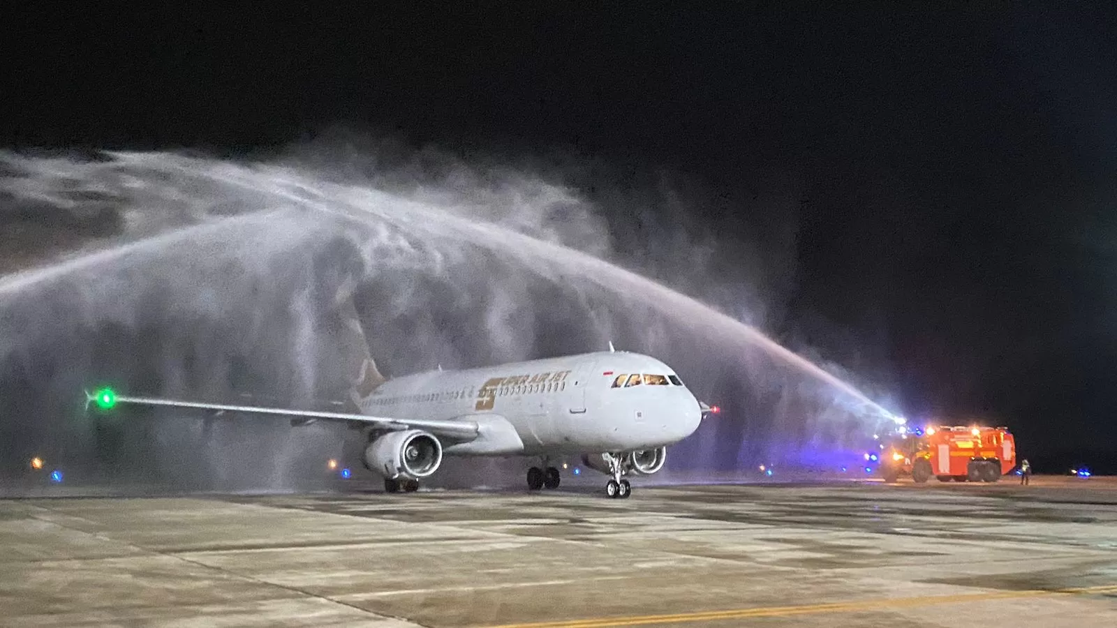 TERBANG: Penerbangan langsung dinilai jadi solusi untuk harga tiket pesawat yang lebih terjangkau di Kabupaten Berau. ILUSTRASI (SENO)