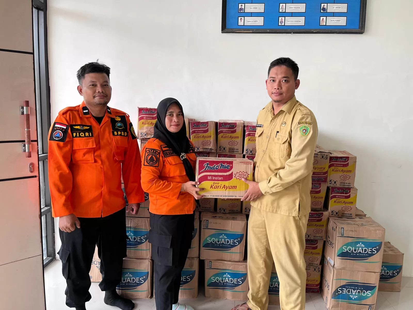 LOGISTIK: BPBD PPU membantu logistik untuk korban banjir melalui pemerintahan desa dan kelurahan setempat.  (ISTIMEWA)
