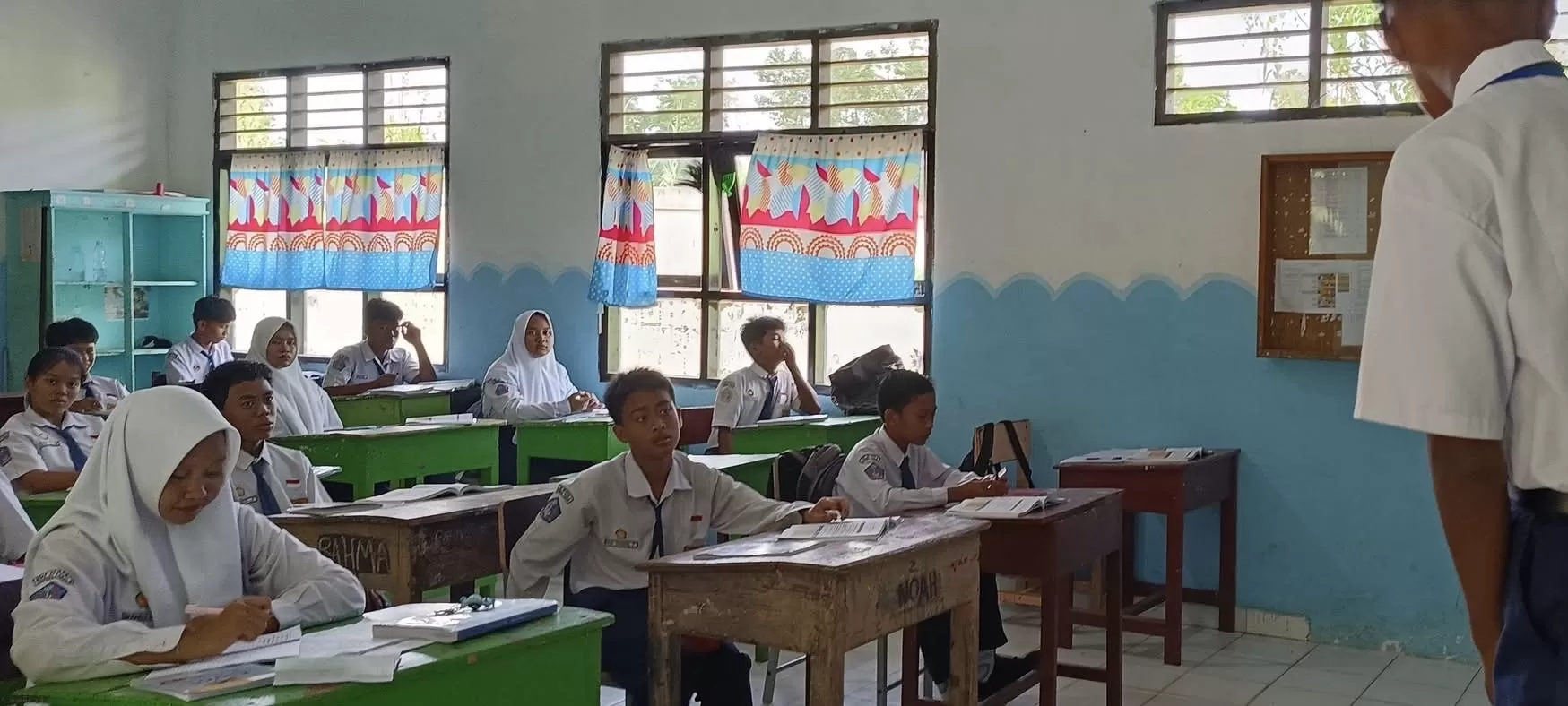 ILUSTRASI: Juknis SPMB sedang disusun Disdik Berau untuk mempersiapkan penerimaan siswa baru SMP tahun ajaran 2025/2026.  (IZZA/BERAU POST)