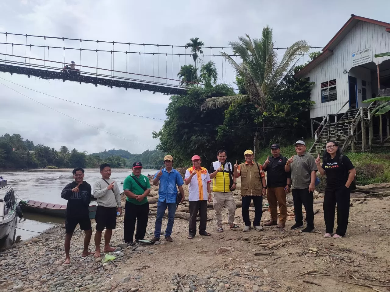 Paslon 01 Avun Juan saat berkampanye di Tiong Ohang.