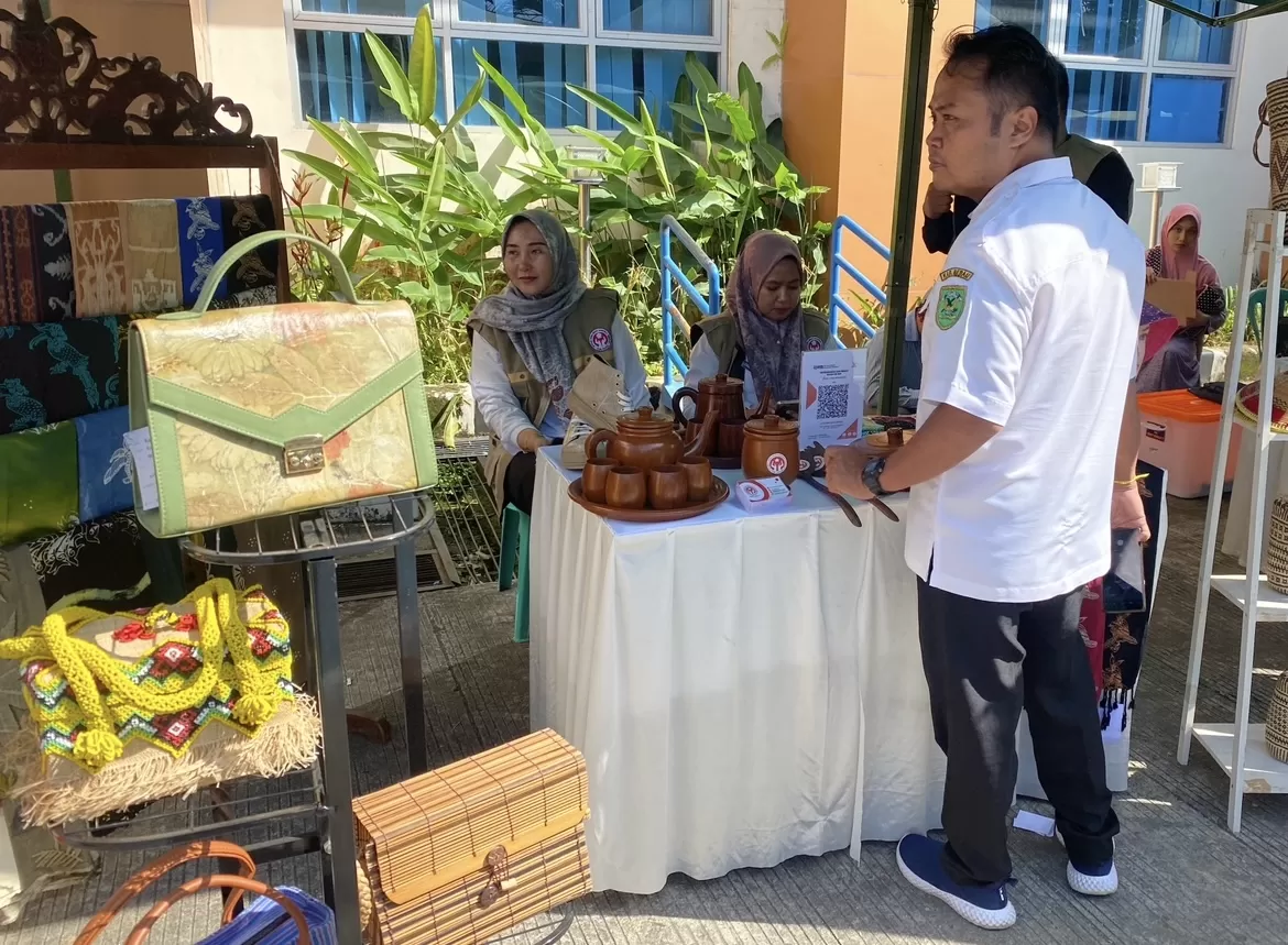 ILUSTRASI: Diskoperindag Berau mendorong pelaku usaha, baik kuliner maupun nonkuliner, untuk membuat sertifikat halal. (IZZA/BERAU POST)