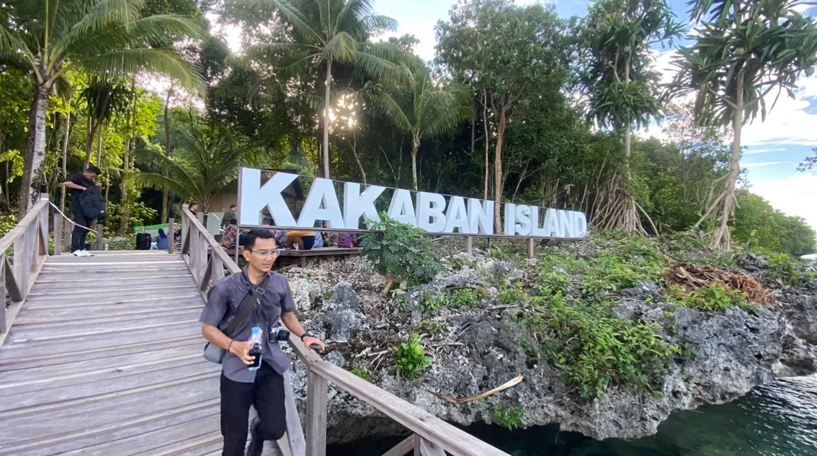 KOLABORASI: Pemprov Kaltim bukan ingin mengambil alih pengelolaan, akan tetapi melakukan kolaborasi pengelolaan Pulau Kakaban dengan Pemkab Berau.  (SENO/BERAU POST)