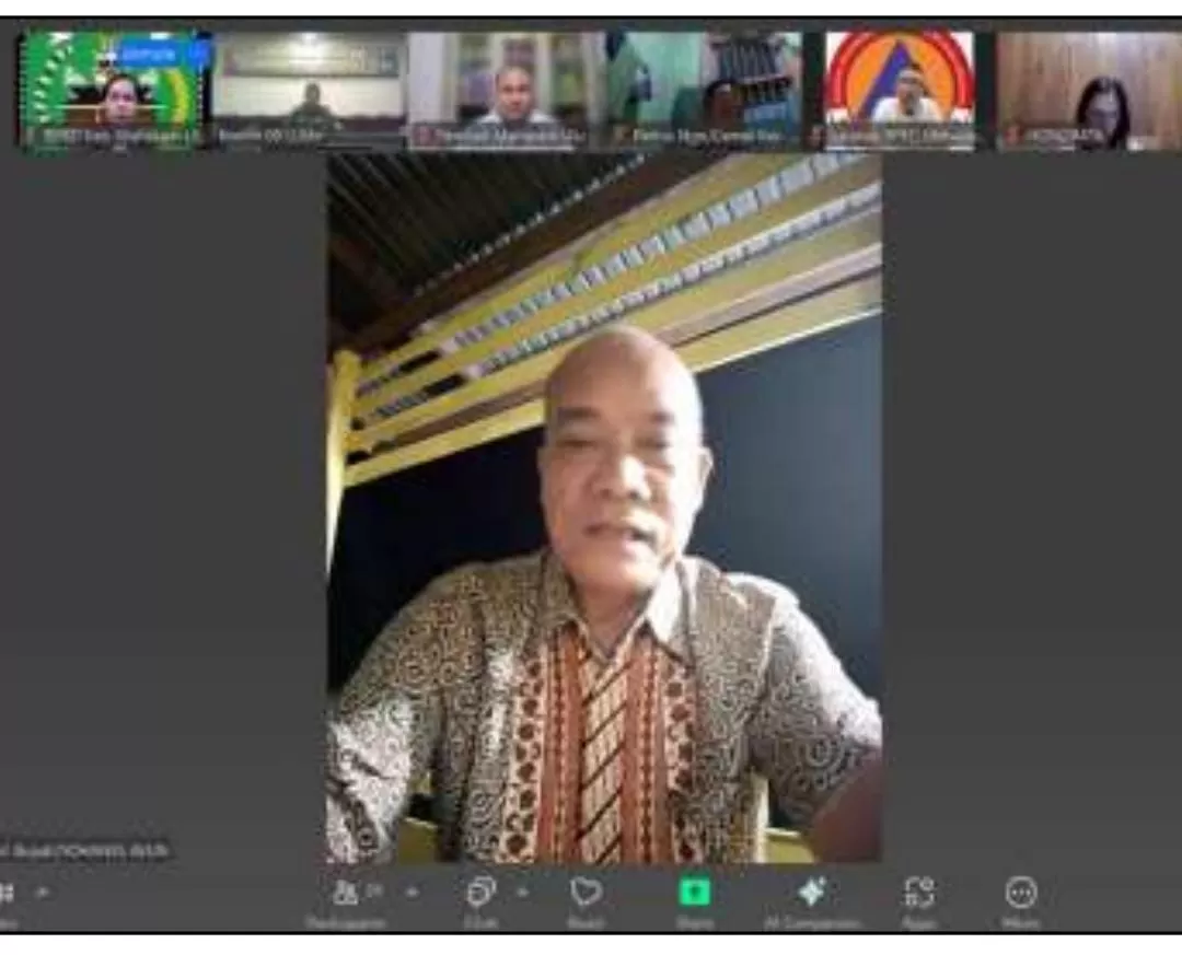 CARI SOLUSI: Wabup Mahulu Yohanes Avun saat rapat koordinasi membahas penetapan status darurat imbas musim kemaru berkepanjangan, Jumat, 25 Juli 2025. (ISTIMEWA)