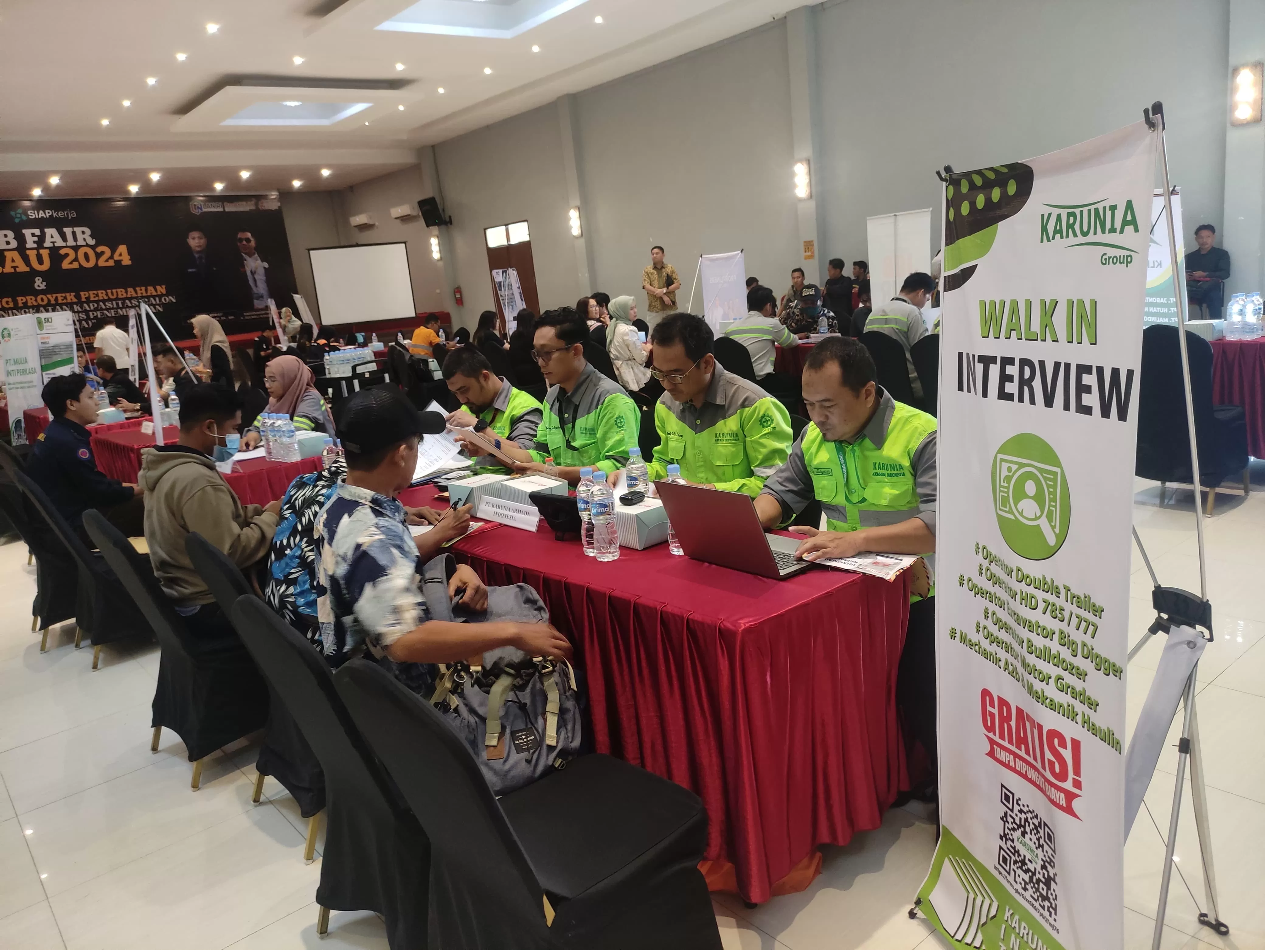  JOB FAIR: Suasana job fair tahun 2024. Disnakertrans Berau berencana menggelar job fair pada Agustus 2025. (BERAU POST)
