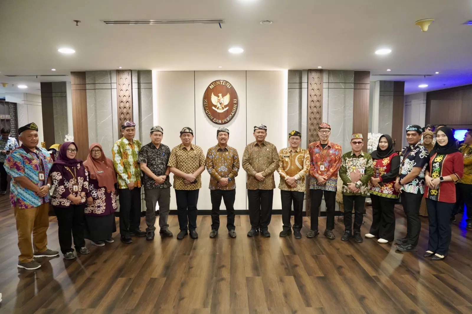 Wagub Kaltara, Ingkong Ala, SE., M.Si didampingi Anggota Komisi IV DPR RI, Hasan Saleh beraudiensi dengan Menteri KKP, Sakti Wahyu Trenggono di Gedung KKP, Jumat (12/9) lalu.  