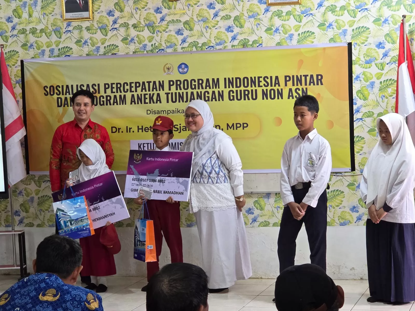 Kegiatan Sosialisasi Percepatan PIP dan Program Aneka Tunjangan Guru Non-ASN yang digelar di SDN 008 Tenggarong Seberang (Elmo/Prokal.co)  