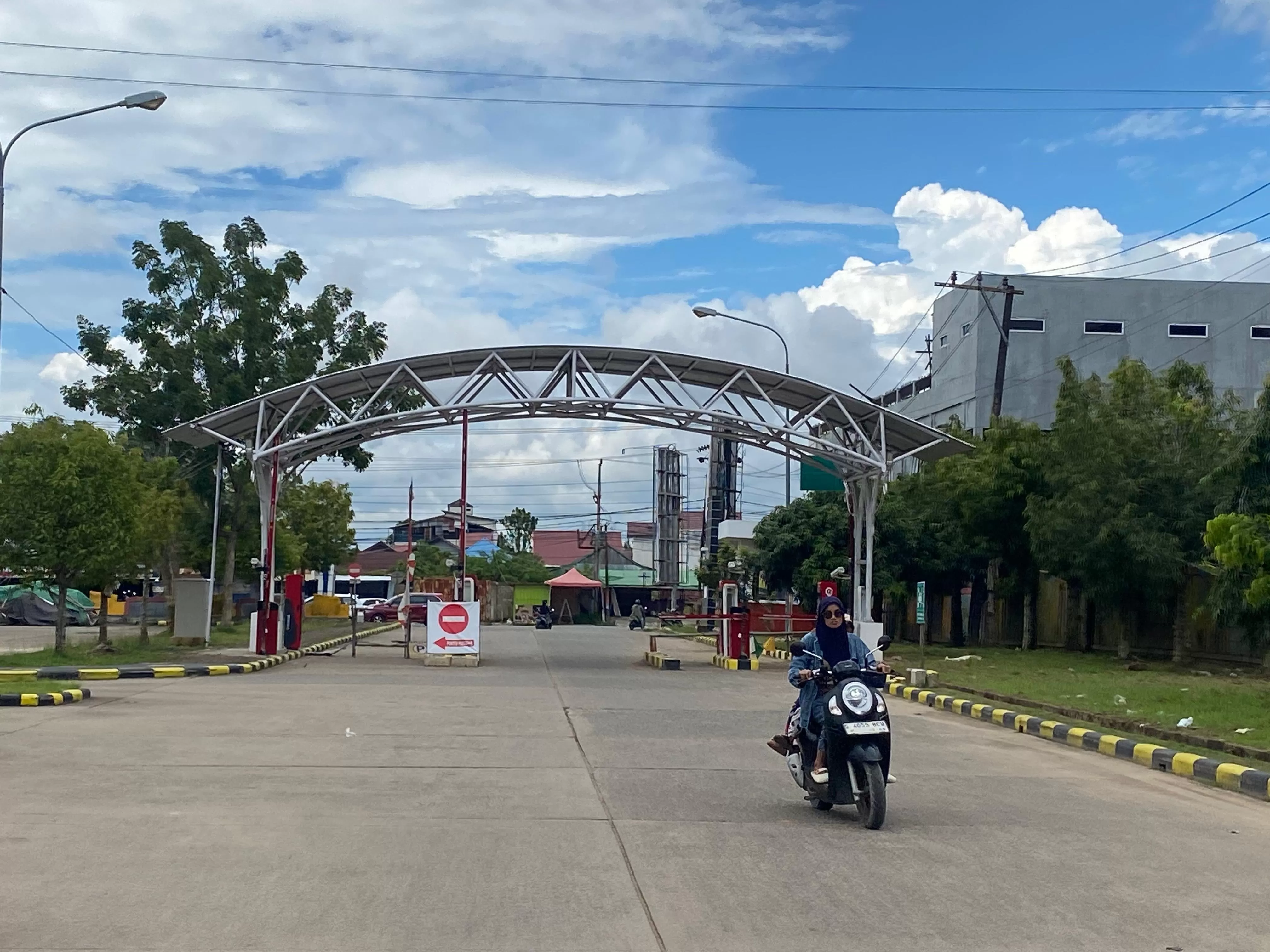 SIAPKAN KARTU: Diskoperindag Berau akan menyiapkan kartu langganan parkir elektronik di Pasar SAD untuk memudahkan pedagang maupun pembeli yang setiap hari ke pasar. (IZZA/BERAU POST)