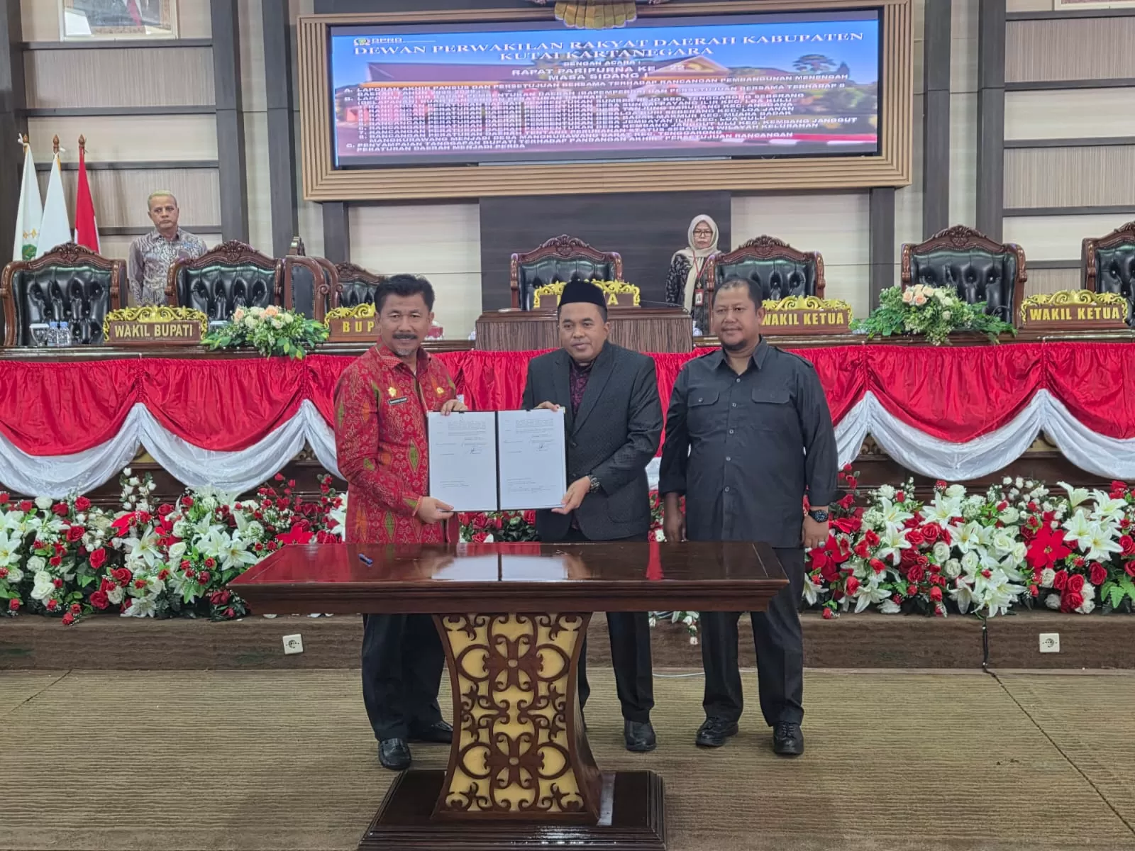 Pemkab dan DPRD Kukar menyepakati Raperda pemekaran delapan desa (Elmo/Prokal.co)  