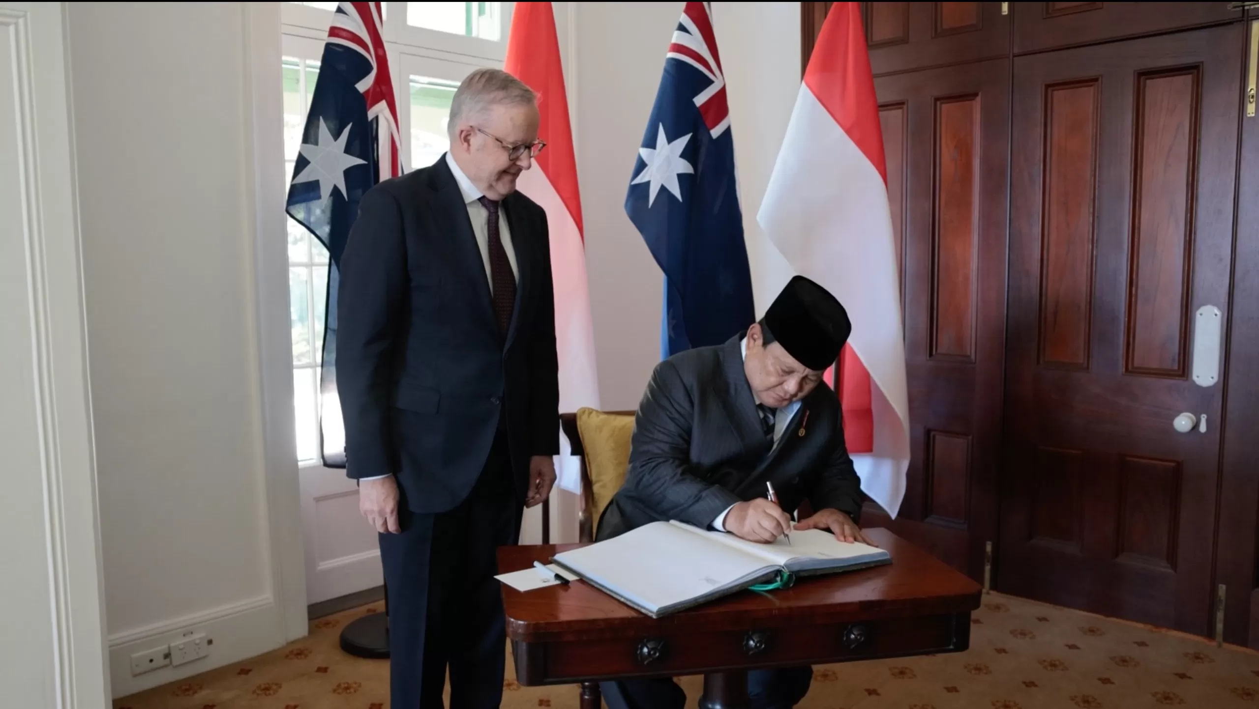 Albanese dan Prabowo