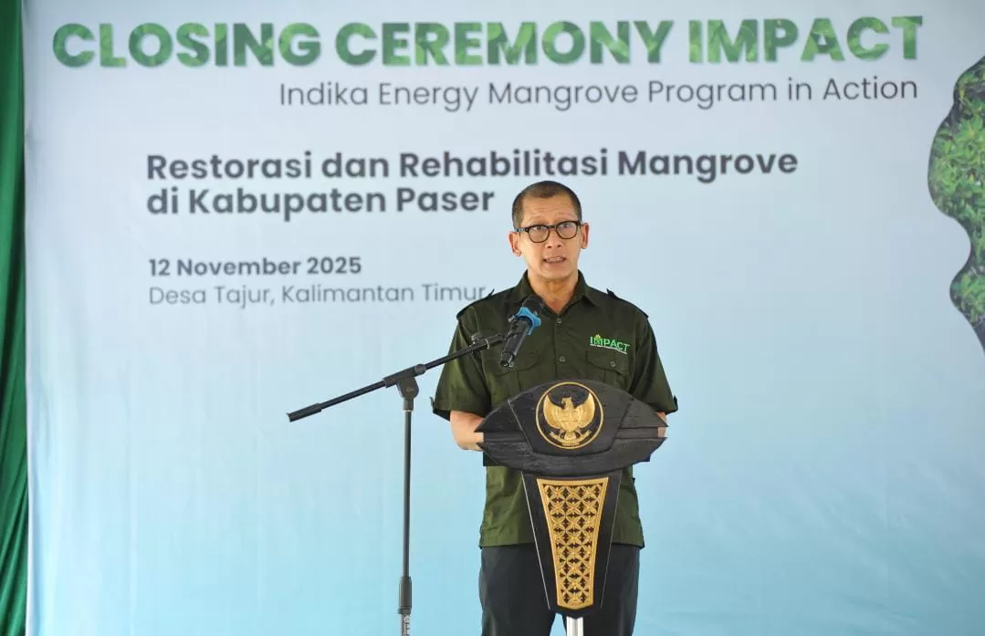Direktur Utama Indika Energy Azis Armand memberi sambutan.