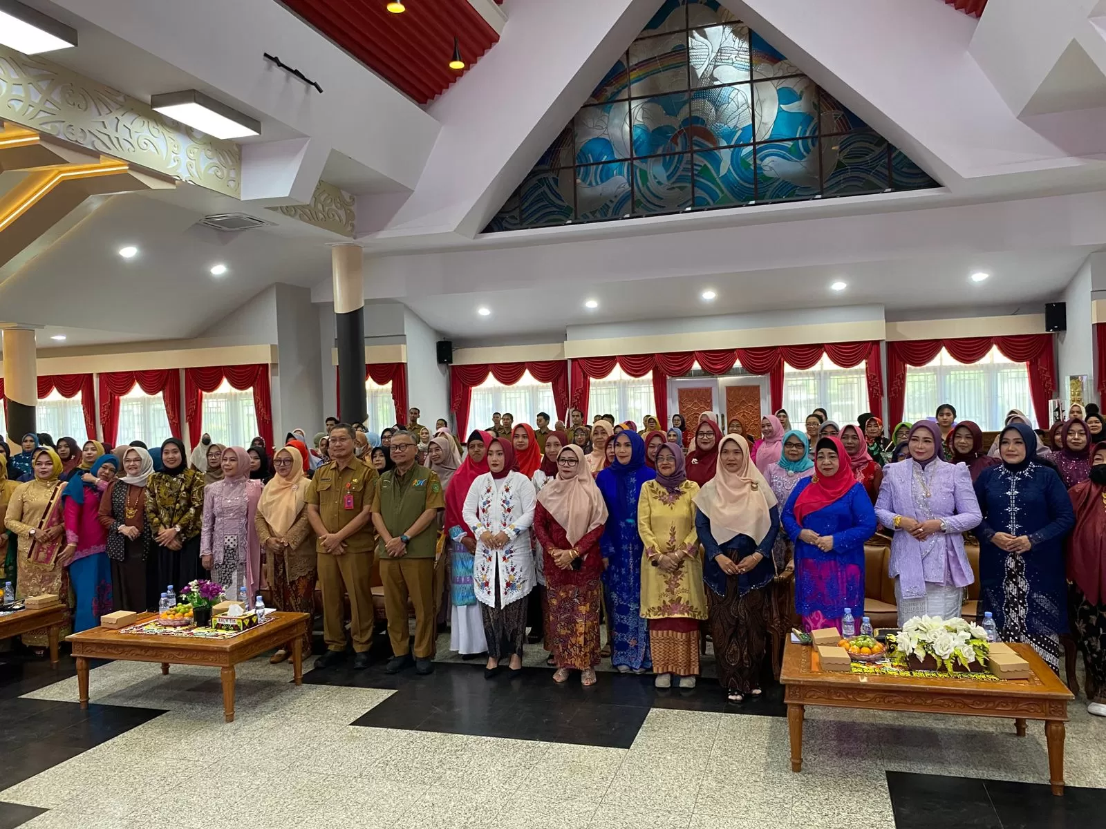 Peringatan Hari Ibu ke-97 di Kabupaten Kutai Kartanegara (Elmo/Prokal.co)  