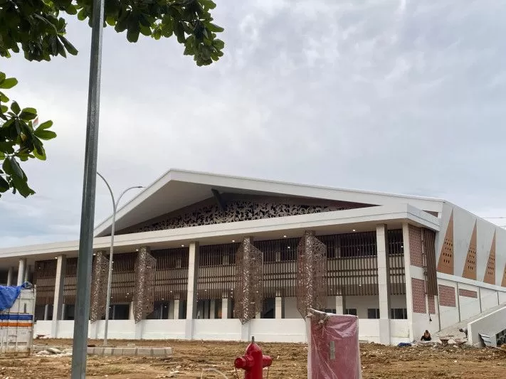 Proses pembangunan Pasar Tangga Arung yang hendak selesai (Elmo/Prokal.co)  