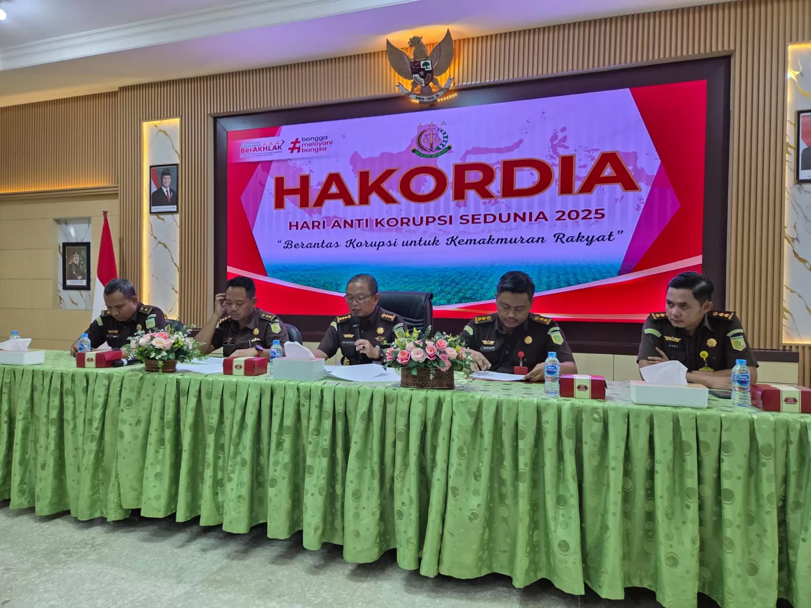 Rilis pers Kejari Kukar pada Hari Anti Korupsi Sedunia 2025 (Elmo/Prokal.co)