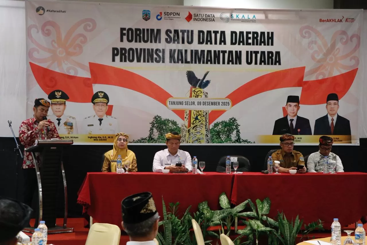 Pj. Sekprov Buka Forum Satu Data Daerah Provinsi Kaltara 2025.  