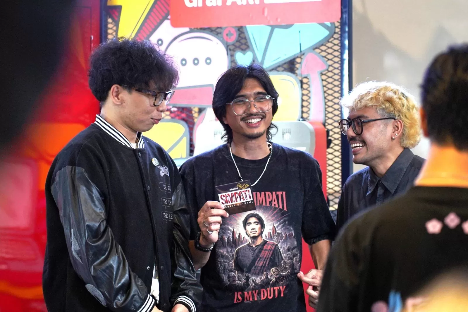 Sosok Duta dinilai selaras dengan semangat brand SIMPATI dan relevan dengan mereka yang bertumbuh bersama brand legendaris Telkomsel tersebut sejak awal tahun 2000-an.