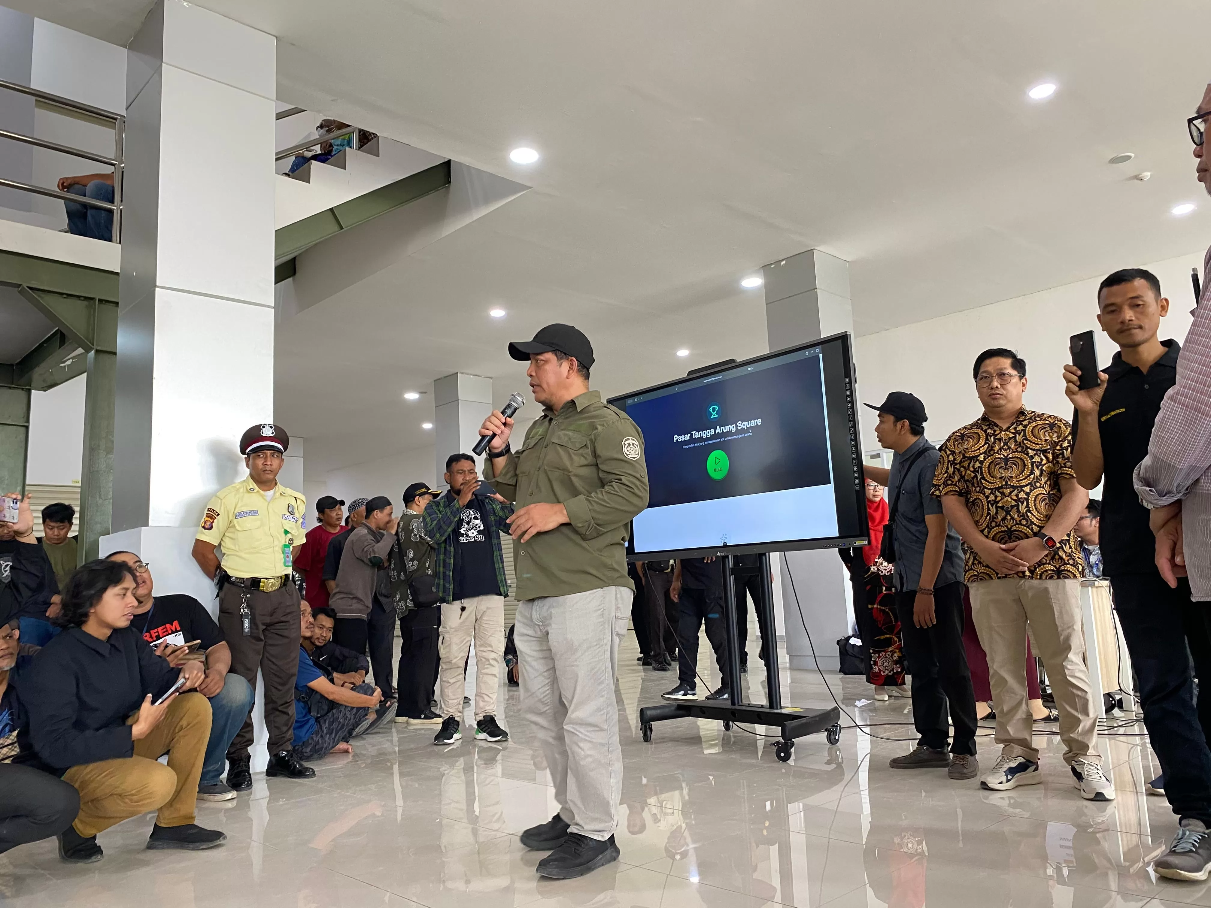 Undian petak pedagang Tangga Arung Square (Elmo/Prokal.co)