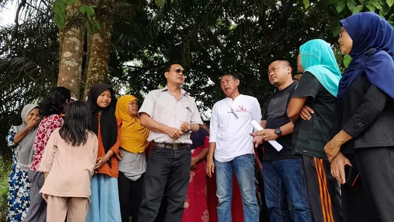 Temui Aksi Massa di Tembesi, Komisi III Minta Persoalan Tongkang Batubara Segera Ada Solusi (Kabar Jambi Kito )