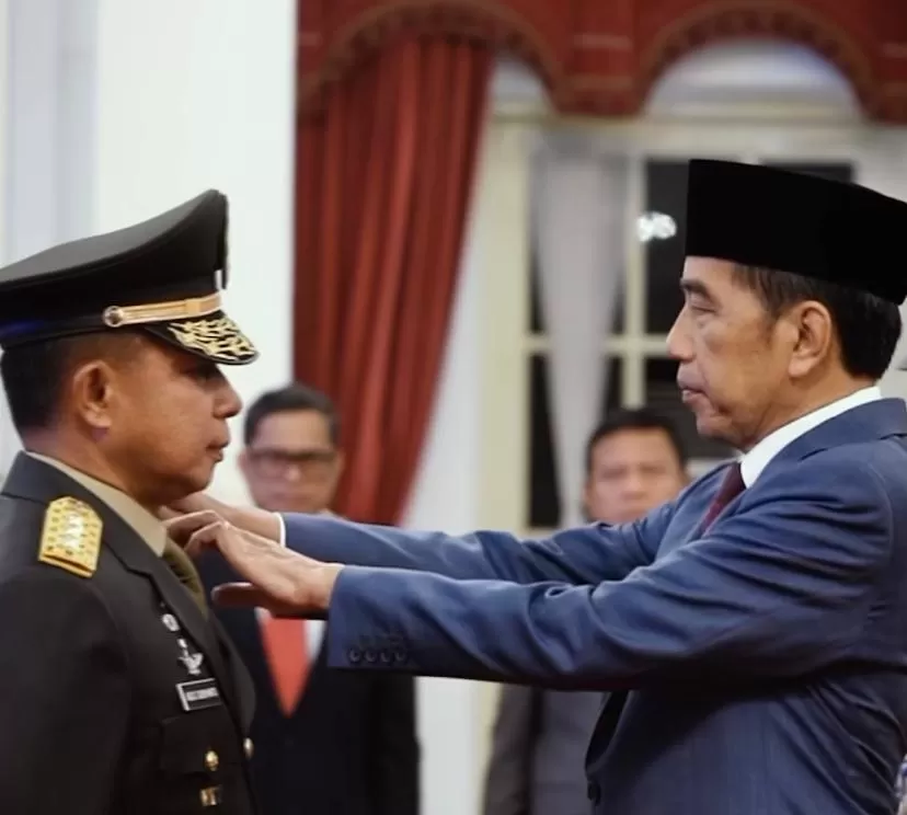 Jenderal TNI H. Agus Subiyanto, S.E., M.Si. bersama Presiden Joko Widodo. (Instagram / @91agussubiyanto)
