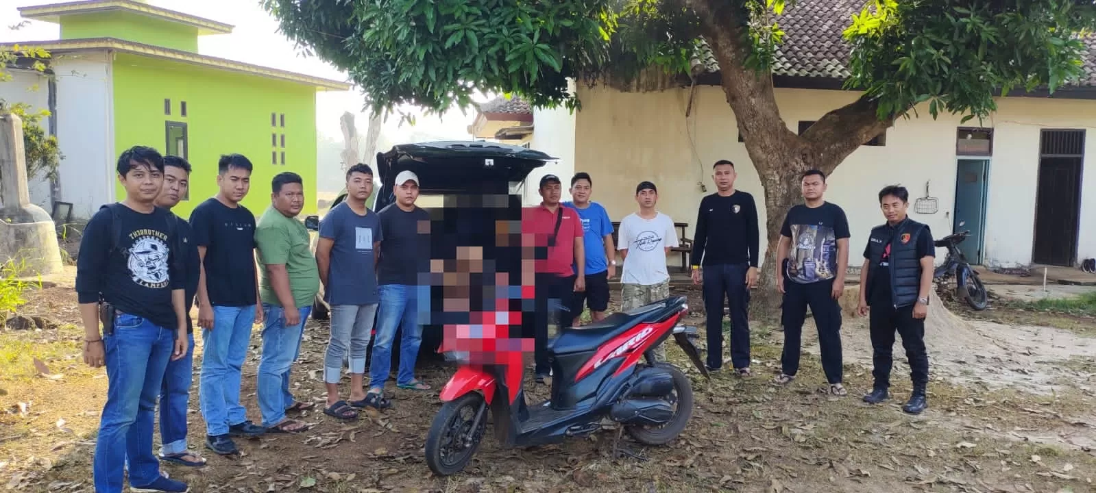 Satuan Reskrim Polres Lampung Timur Polda Lampung, bekerja sama dengan Petugas Polsek Jabung dan Gunung Pelindung menangkap pelaku curanmor. (Humas Polres Lampung Timur)