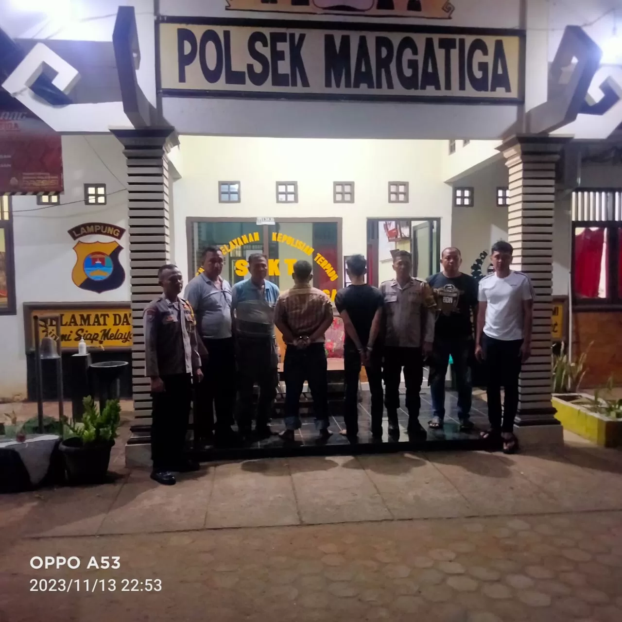 Para pelaku pembobolan rumah yang berhasil ditangkap. (Polres Lampung Timur)