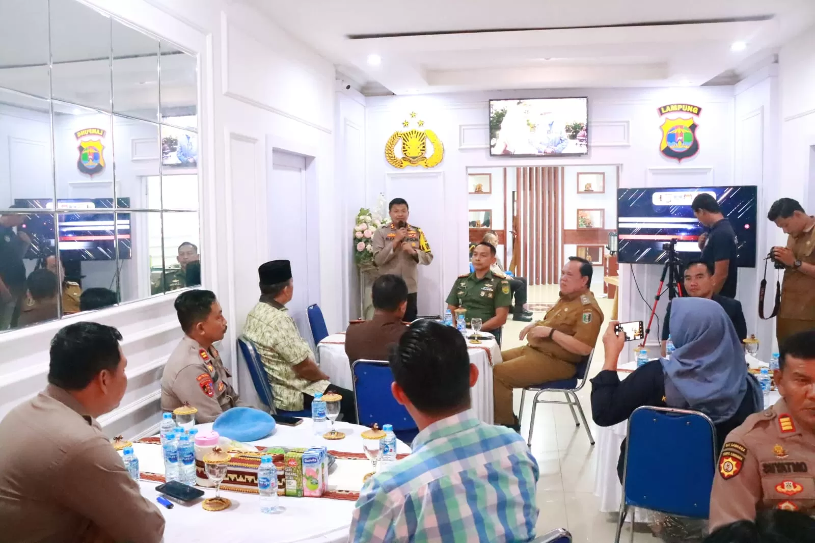 Coffee Morning di Way Kambas Lounge Polres Lampung Timur, 5 Desember 2023. (Humas Polres Lampung Timur)