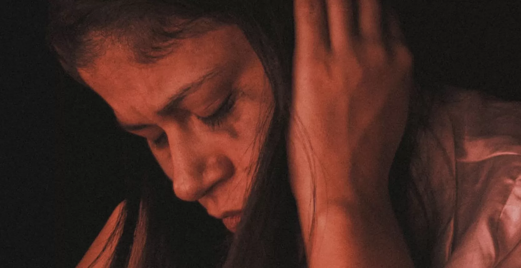 Ilustrasi salah satu ciri orang dengan mental lemah yaitu tidak tahan terhadap kritik. (Pexels / Andre Moura)