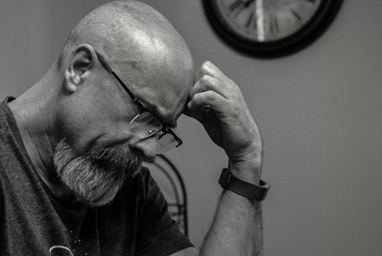 Ilustrasi orang yang berpikir keras. (Pexels / Brett Sayles)