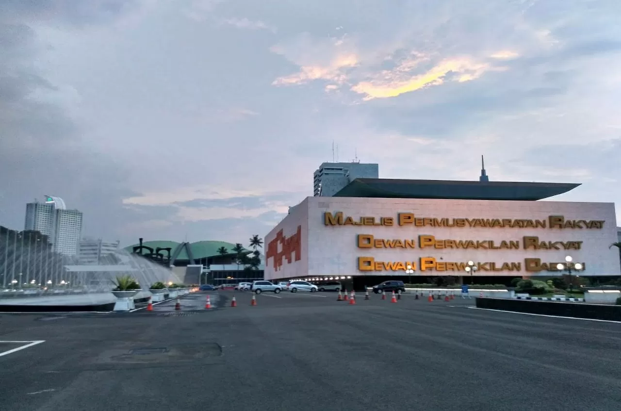 Gedung DPR/MPR RI (Google Maps Reviewer / Yeyen Nursyipa)