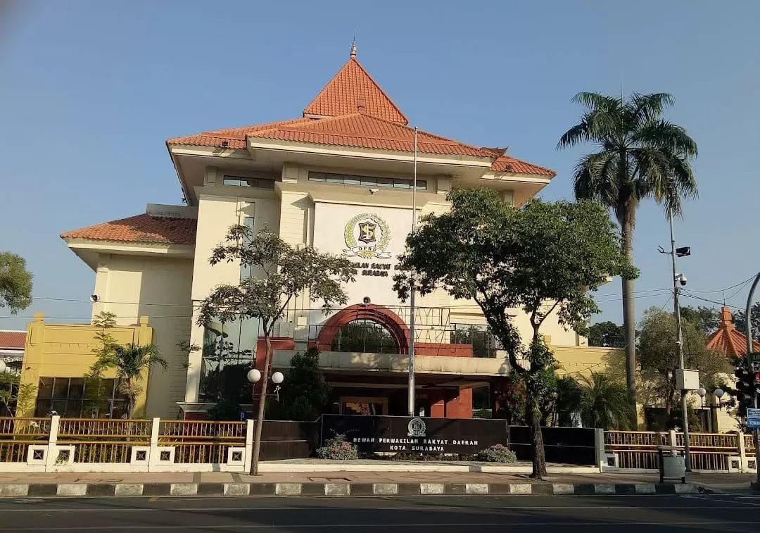 Kantor DPRD Kota Surabaya, Jawa Timur. (Google Maps Reviewer / Farouk Yufara)