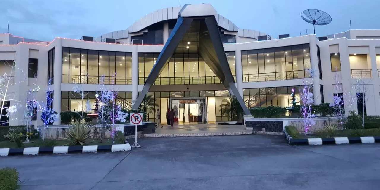 Gedung DPRD Kota Sorong, Papua Barat Daya. (newdprd.pages.dev)