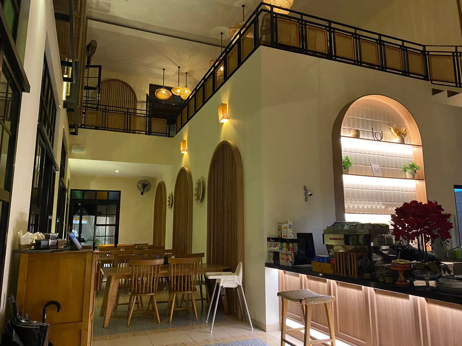 Interior White Stone di Umalas, menjadikannya seperti berada di rumah sendiri. (foto: istimewa)