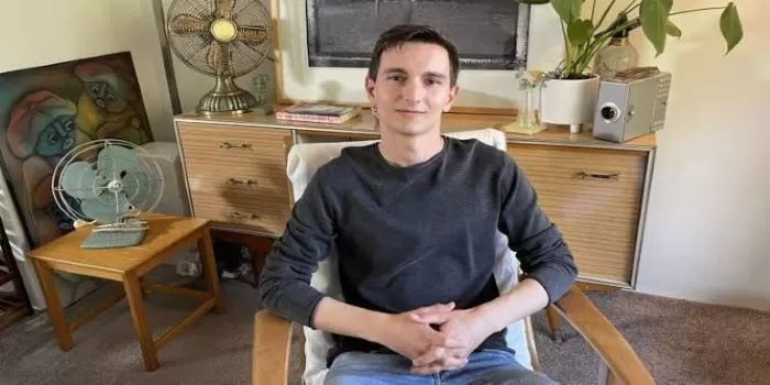 Leonardo Urbano, seorang pria dari Australia yang menyebut dirinya sebagai 'Pengacara Sampah.' (Foto : SBS)