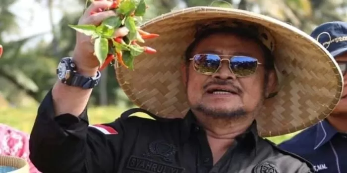 Potret SYL ketika masih menjabat sebagai Menteri Pertanian. (Instagram / @syasinlimpo)