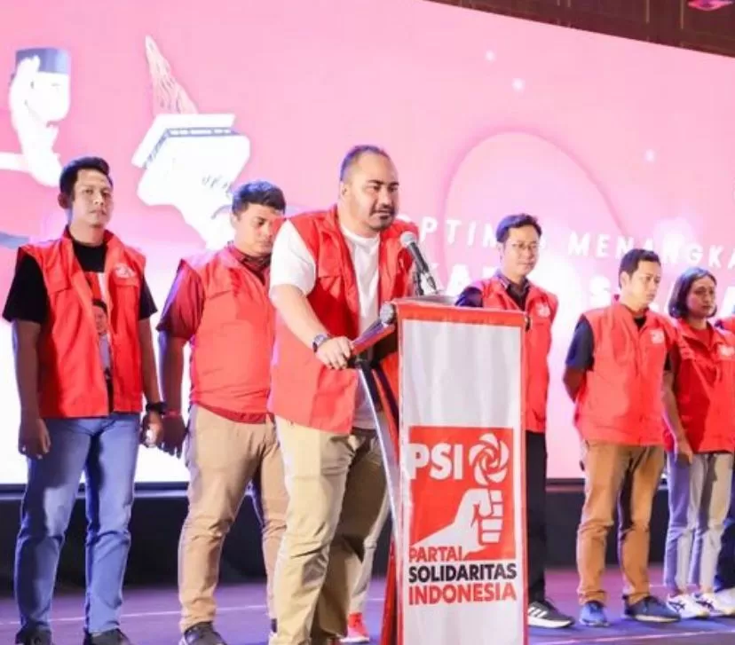 Patriot Muslim, Ketua DPD PSI Jakarta Selatan beserta jajarannya. (Instagram / @patriot.official)