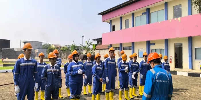 Para calon Awak Buah Kapal (ABK) tengah memulai pelatihan BST dari PT. Abadi Mandiri International (Foto: Istimewa)
