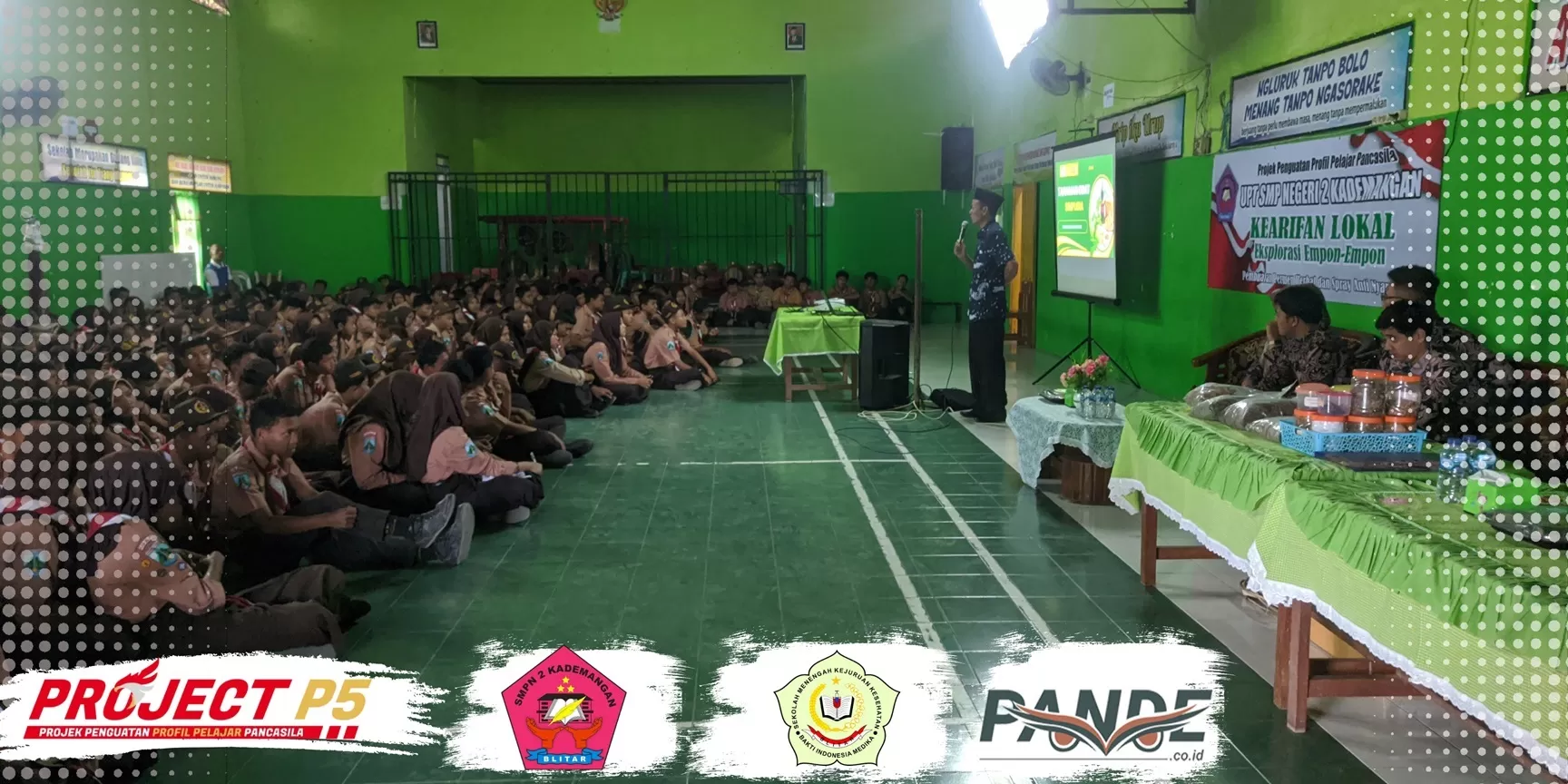 Kegiatan eksplorasi empon-empon oleh SMK BIM Blitar dan SMPN 2 Kademangan. (Pande / Erik Krisdianto)