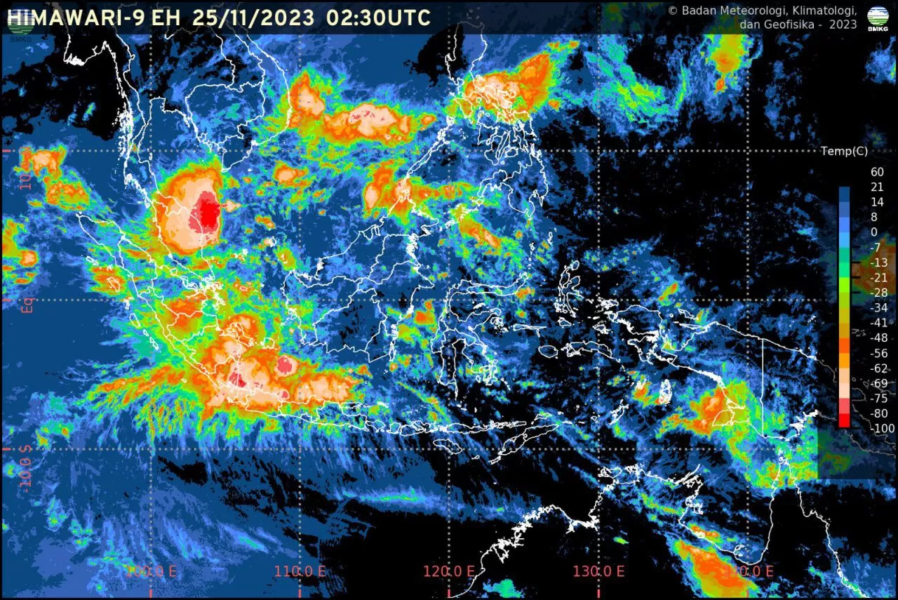 satelit memotrt kondisi cuaca (bmkg.go.id)