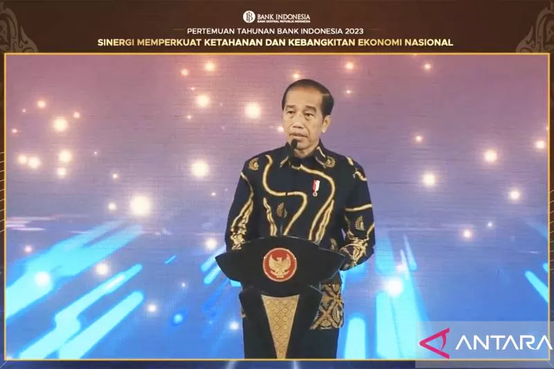 Tangkapan layar Presiden Joko Widodo ketika menyampaikan sambutan dalam Pertemuan Tahunan Bank Indonesia 2023 di Jakarta, Rabu malam (29/11/2023).  (ANTARA/Yashinta Difa)