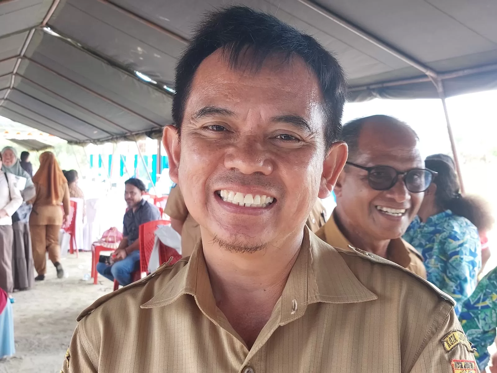Plt. Kepala Dinas Pendidikan Kota Jayapura, Abdul Majid.   (Ceposonline.com/HANS PALEN)