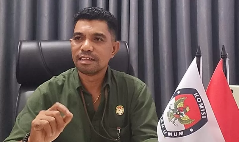 Ketua Divisi Teknis Penyelenggaraan KPU Keerom Izac Zet Matulessy bicara soal pembukaan pembukaan penerimaan masukan dan tanggapan masyarakat terkait pasangan bakal Calon Bupati dan Wabup Keerom. (Dok Pribadi Izac Zet Matulessy )