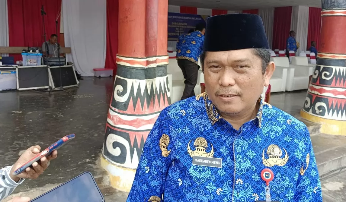 Pj Sekda Provinsi Papua Selatan Maddaremmeng bicara soal kegiatan HUT ke-2 Papua Selatan pada 11 November 2024 nanti. (CENDERAWASIH POS/SULO)