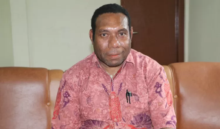 Tokoh Pemuda dan Wakil 1 Dewan Adat Keerom, Laurens Borotian.