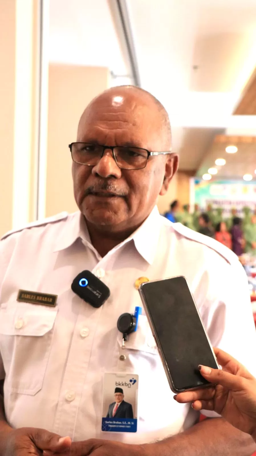 Kepala BKKBN Papua, Sarles Brabar.