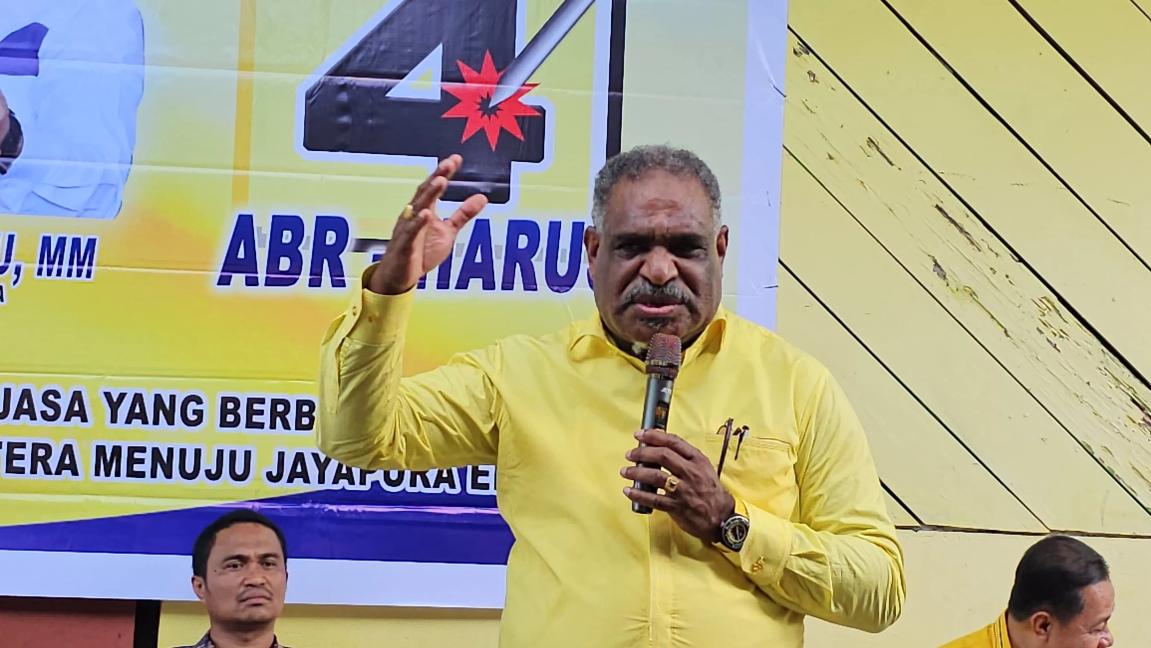 Ondoafi Abisai Rollo.(CEPOSONLINE.COM/HANS PALEN)