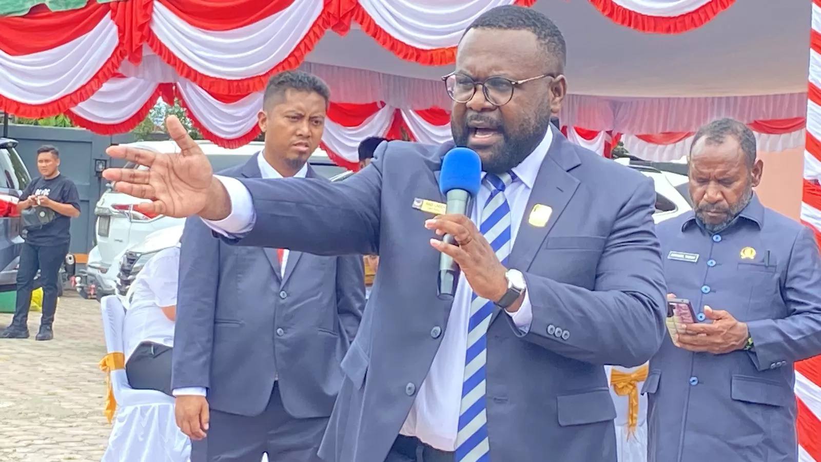 Ketua Fraksi Nasdem Gerakan Perubahan, DPR Papua Tengah, Anis Labene. (CEPOSONLINE.COM/THERESIA F. TEKEGE)