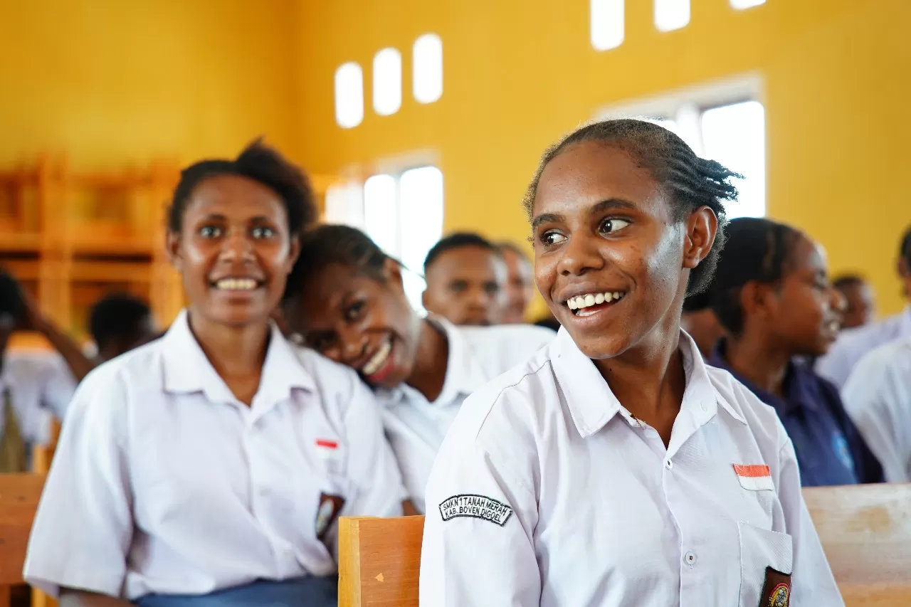 TSE Group&nbsp;melakukan kampanye pelestarian lingkungan kepada generasi muda Papua di Sekolah Menengah Kejuruan (SMK) Negeri 4 Agrobisnis dan Agroteknologi Boven Digoel, Kampung Naga, Distrik Jair, Kabupa (TSE Group)