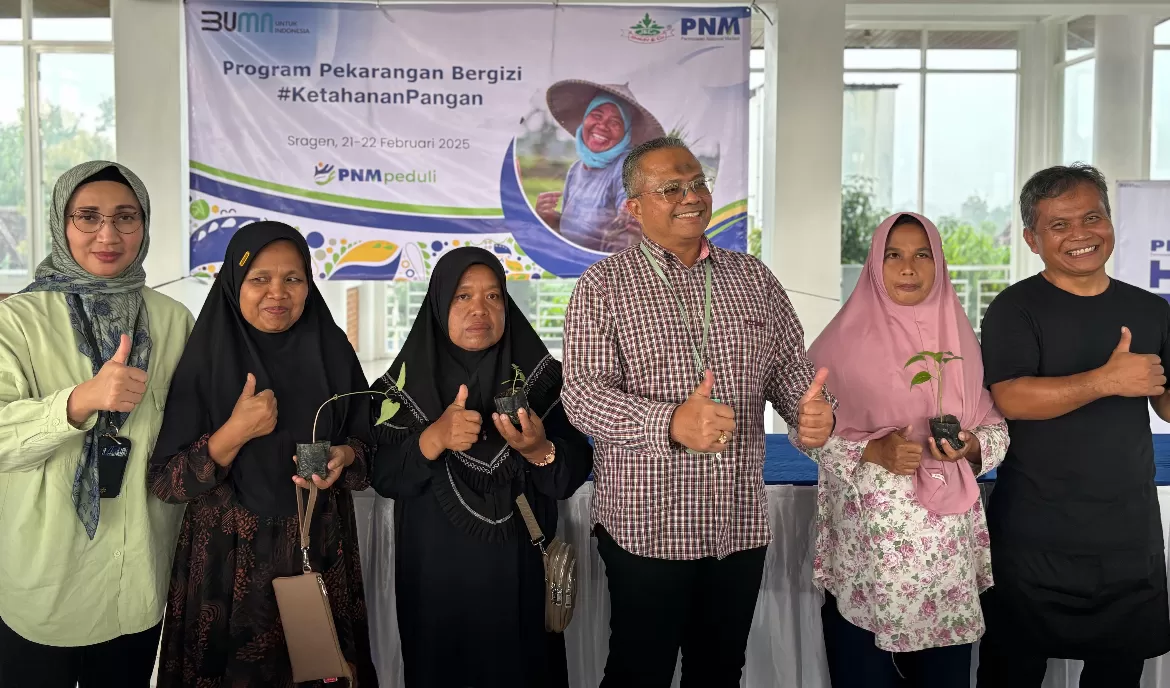 Rumah Pangan PNM Hadir di Sragen, Nasabah&nbsp;Dilatih Intensif Merawat Bibit Produktif (PNM)